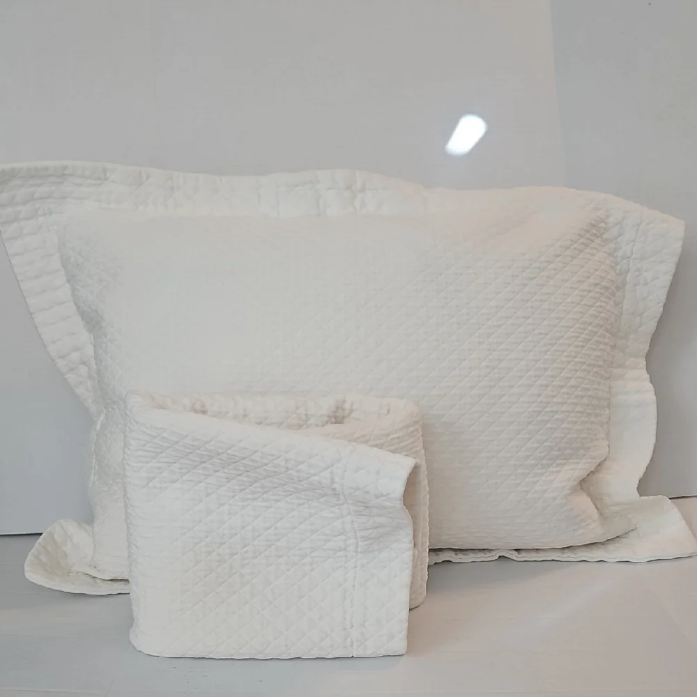 Restoration Hardware Ivory Diamond Quilted Standard Cotton Pillow Sham Set
